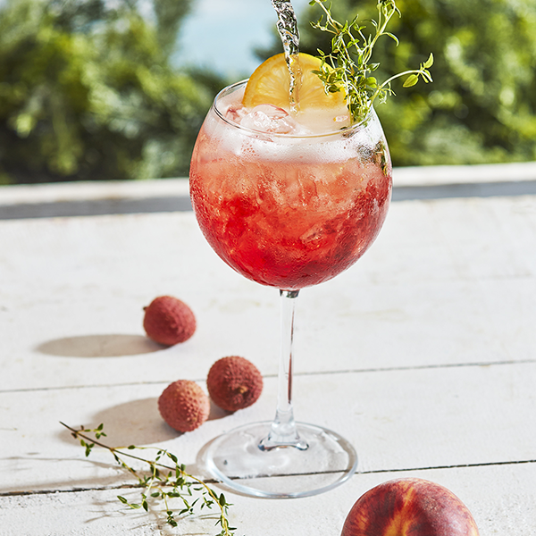 Peach spritz cocktail